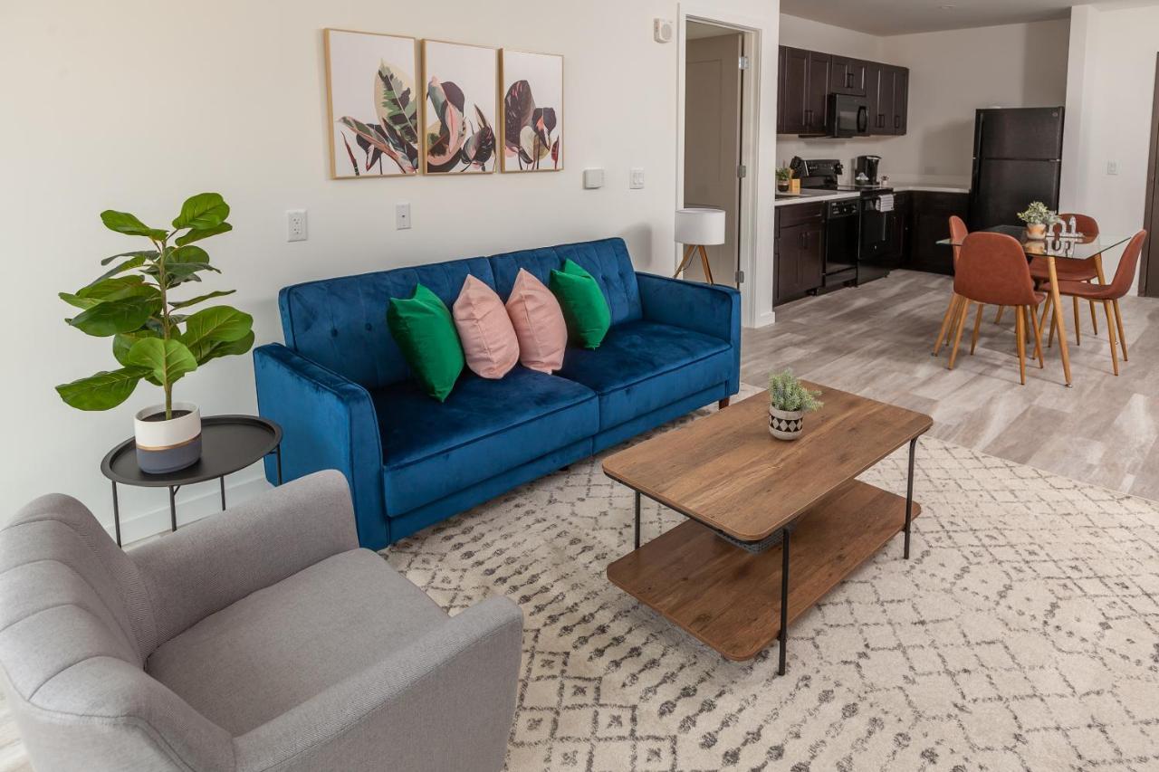 Frontdesk I The Blonde Apts Downtown シンシナティ 部屋 写真